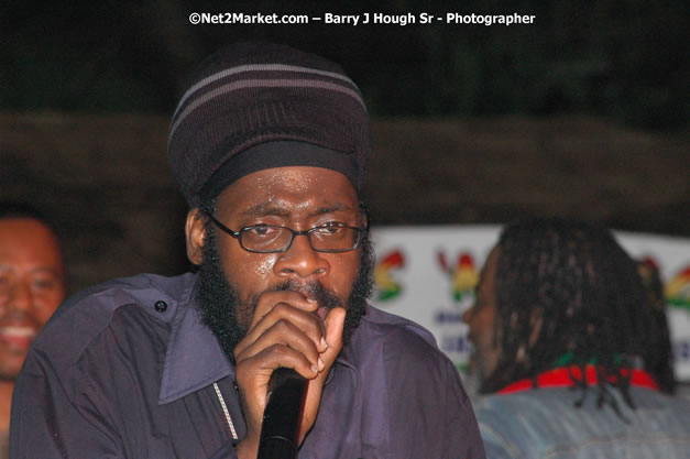 Tarrus Riley, Jimmy Riley, and Dwayne Stephensen - Money Cologne Promotions in association with "British Link Up" presents Summer Jam featuring She's Royal Tarrus Riley & Jimmy Riley - Plus Ras Slick, Sham Dawg, and Whiskey Bagio @ Roots Bamboo, Norman Manley Boulevard, Negril, Jamaica W.I. - Backed up Dean Fraser & The Hurricanne Band - MC Barry G and Rev. BB - July 25, 2007 - Negril Travel Guide.com, Negril Jamaica WI - http://www.negriltravelguide.com - info@negriltravelguide.com...!