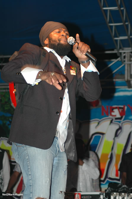 Fantan Mojah - Spring Break 2005 -  6th Anniversary - All Day - All Night - Photo Gallery - Sunday, March 13th - Long Bay Beach, Negril Jamaica - Negril Travel Guide, Negril Jamaica WI - http://www.negriltravelguide.com - info@negriltravelguide.com...!