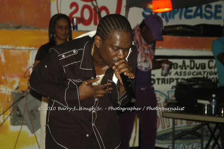 Busy Signal & Kip Rich- Also featuring: Mona Lisa and Crystal Axe @ Striptease Night Club, Scrub-A-Dub Car Wash, , Whitehall, Negril, Westmoreland, Jamaica W.I. - Photographs by Net2Market.com - Barry J. Hough Sr, Photographer/Photojournalist - The Negril Travel Guide - Negril's and Jamaica's Number One Concert Photography Web Site with over 40,000 Jamaican Concert photographs Published -  Negril Travel Guide, Negril Jamaica WI - http://www.negriltravelguide.com - info@negriltravelguide.com...!