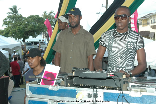 The Ministry of Toursim & The Jamaica Tourist Board present Tourism Awareness Concert in Commemoration of the Start of the 07/08 Winter Tourist Season - Guest Performers: Third World, Tessane Chin, Etana, Assassin, One Third, Christopher Martin, Gumption Band - Saturday, December 15, 2007 - Old Hospital Site, on the Hip Strip, Montego Bay, Jamaica W.I. - Photographs by Net2Market.com - Barry J. Hough Sr, Photographer - Negril Travel Guide, Negril Jamaica WI - http://www.negriltravelguide.com - info@negriltravelguide.com...!