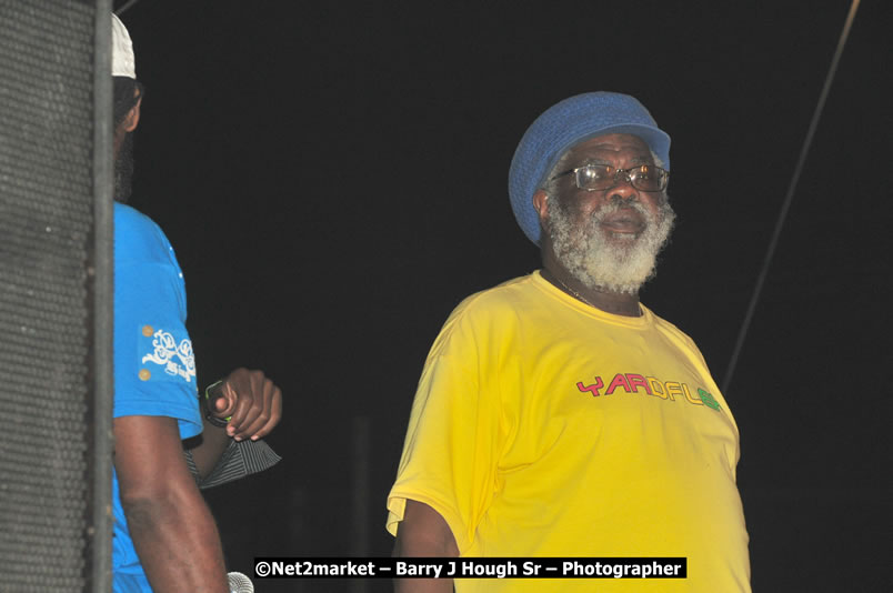 Coco T @ Unite The People An International Reggae Fest, Featuring: Beres Hammond, Coco T, Queen Ifrica, Khalil, Cameal Davis, Iley Dread, Rochelle, Geoffrey Star, Ras Penco, Kool DeLoy, Otis Gayle, J.McKay, Tiney Winey, Venue at Norman Manley Boulevard, Negril, Westmoreland, Jamaica - Saturday, April 4, 2009 - Photographs by Net2Market.com - Barry J. Hough Sr, Photographer/Photojournalist - Negril Travel Guide, Negril Jamaica WI - http://www.negriltravelguide.com - info@negriltravelguide.com...!