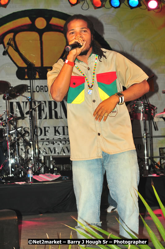 Queen Ifrica @ Unite The People An International Reggae Fest, Featuring: Beres Hammond, Coco T, Queen Ifrica, Khalil, Cameal Davis, Iley Dread, Rochelle, Geoffrey Star, Ras Penco, Kool DeLoy, Otis Gayle, J.McKay, Tiney Winey, Venue at Norman Manley Boulevard, Negril, Westmoreland, Jamaica - Saturday, April 4, 2009 - Photographs by Net2Market.com - Barry J. Hough Sr, Photographer/Photojournalist - Negril Travel Guide, Negril Jamaica WI - http://www.negriltravelguide.com - info@negriltravelguide.com...!