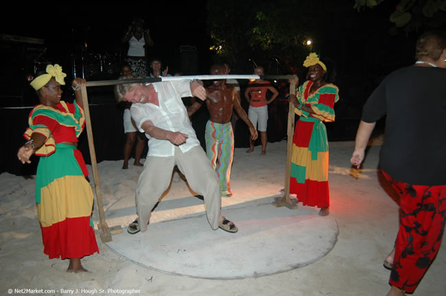 Half Moon Resort Party - Virgin Atlantic Inaugural Flight To Montego Bay, Jamaica Photos - Sir Richard Branson, President & Family, and 450 Passengers - Party Royal Pavillion at Half Moon Resort, Montego Bay, Jamaica - Monday, July 3, 2006 - Negril Travel Guide, Negril Jamaica WI - http://www.negriltravelguide.com - info@negriltravelguide.com...!