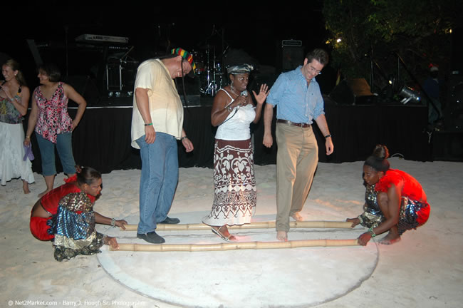 Half Moon Resort Party - Virgin Atlantic Inaugural Flight To Montego Bay, Jamaica Photos - Sir Richard Branson, President & Family, and 450 Passengers - Party Royal Pavillion at Half Moon Resort, Montego Bay, Jamaica - Monday, July 3, 2006 - Negril Travel Guide, Negril Jamaica WI - http://www.negriltravelguide.com - info@negriltravelguide.com...!