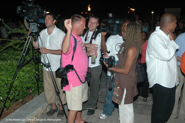 Party Rose Hall Great House - Virgin Atlantic Inaugural Flight To Montego Bay, Jamaica Photos - Sir Richard Bronson, President & Family, and 450 Passengers - Party at Rose Hall Great House, Montego Bay, Jamaica - Tuesday, July 4, 2006 - Negril Travel Guide, Negril Jamaica WI - http://www.negriltravelguide.com - info@negriltravelguide.com...!