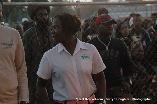 Freddie McGregor @ Western Consciousness 2007 - Presented by King of Kings Productons - Saturday, April 28, 2007 - Llandilo Cultural Centre, Savanna-La-Mar, Westmoreland, Jamaica W.I. - Negril Travel Guide, Negril Jamaica WI - http://www.negriltravelguide.com - info@negriltravelguide.com...!