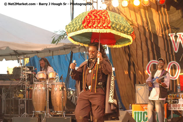 Luciano @ Western Consciousness 2007 - Presented by King of Kings Productons - Saturday, April 28, 2007 - Llandilo Cultural Centre, Savanna-La-Mar, Westmoreland, Jamaica W.I. - Negril Travel Guide, Negril Jamaica WI - http://www.negriltravelguide.com - info@negriltravelguide.com...!