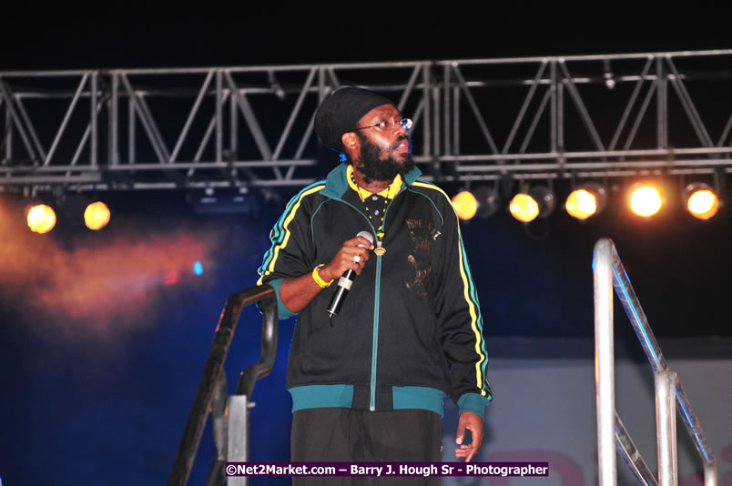 Jamaica's Athletes Celebration - Western Olympics Sports Gala & Trelawny Homecoming - Wednesday, October 8, 2008 - Photographs by Net2Market.com - Barry J. Hough Sr. Photojournalist/Photograper - Photographs taken with a Nikon D300 - Negril Travel Guide, Negril Jamaica WI - http://www.negriltravelguide.com - info@negriltravelguide.com...!