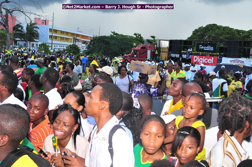 The City of Montego Bay Welcomes Our 2008 Olympians - Western Motorcade - Civic Ceremony - A Salute To Our Beijing Heros - Sam Sharpe Square, Montego Bay, Jamaica - Tuesday, October 7, 2008 - Photographs by Net2Market.com - Barry J. Hough Sr. Photojournalist/Photograper - Photographs taken with a Nikon D300 - Negril Travel Guide, Negril Jamaica WI - http://www.negriltravelguide.com - info@negriltravelguide.com...!