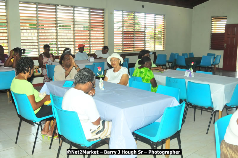 The Graduation Ceremony Of Police Officers - Negril Education Evironmaent Trust (NEET), Graduation Exercise For Level One Computer Training, Venue at Travellers Beach Resort, Norman Manley Boulevard, Negril, Westmoreland, Jamaica - Saturday, April 5, 2009 - Photographs by Net2Market.com - Barry J. Hough Sr, Photographer/Photojournalist - Negril Travel Guide, Negril Jamaica WI - http://www.negriltravelguide.com - info@negriltravelguide.com...!